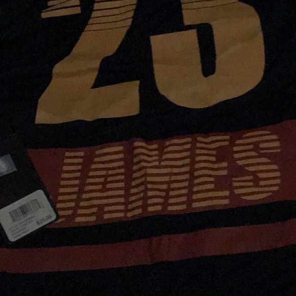 Sports Tee / Cleveland Cavs / #23 / James / Print / Lightweight / NBA / Unisex - Picture 6 of 9